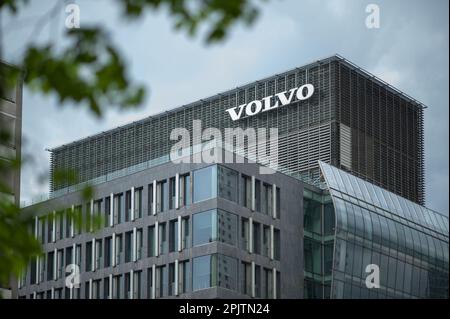 Warshaw, Polen - 14. Mai 2022: Bau des Unternehmens der Volvo Group im Außenbereich Stockfoto