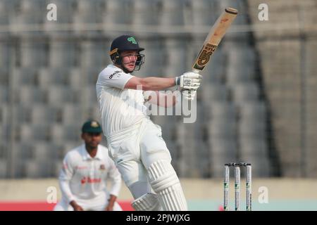 Lorcan Tucker schlägt während des alleinigen Testspiels zwischen Bangladesch und Irland im Sher-e-Bangla National Cricket Stadium, Mirpur, Dhaka, Bangladesch. Stockfoto