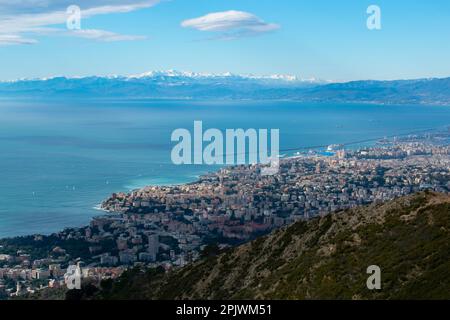 Ausflug in die Hügel des Hinterlands von Genua, Ligurien, Italien im Januar. Stockfoto