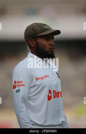 Bangladescher Wicketkeeper Mushfiqur Rahim im alleinigen Testspiel zwischen Bangladesch und Irland im Sher-e-Bangla National Cricket Stadium, Stockfoto