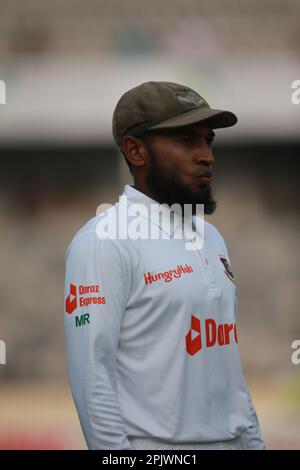 Bangladescher Wicketkeeper Mushfiqur Rahim im alleinigen Testspiel zwischen Bangladesch und Irland im Sher-e-Bangla National Cricket Stadium, Stockfoto