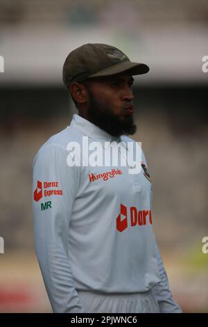 Bangladescher Wicketkeeper Mushfiqur Rahim im alleinigen Testspiel zwischen Bangladesch und Irland im Sher-e-Bangla National Cricket Stadium, Stockfoto