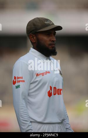 Bangladescher Wicketkeeper Mushfiqur Rahim im alleinigen Testspiel zwischen Bangladesch und Irland im Sher-e-Bangla National Cricket Stadium, Stockfoto
