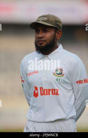 Bangladescher Wicketkeeper Mushfiqur Rahim im alleinigen Testspiel zwischen Bangladesch und Irland im Sher-e-Bangla National Cricket Stadium, Stockfoto