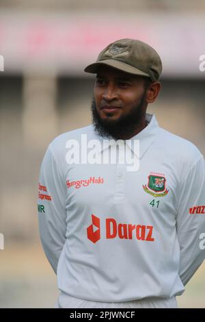 Bangladescher Wicketkeeper Mushfiqur Rahim im alleinigen Testspiel zwischen Bangladesch und Irland im Sher-e-Bangla National Cricket Stadium, Stockfoto