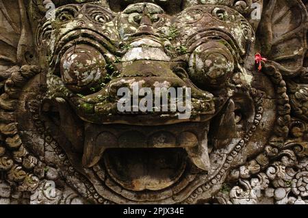 Der Palast von Ubud, offiziell Puri Saren Agung, ist ein historischer Gebäudekomplex in Ubud, Gianyar Regency von Bali, Indonesien. Stockfoto