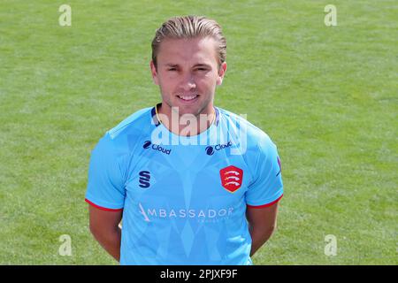 Aaron Beard im Royal London One Day Cup-Kit während des Essex CCC Press Day auf dem Cloud County Ground am 4. April 2023 Stockfoto