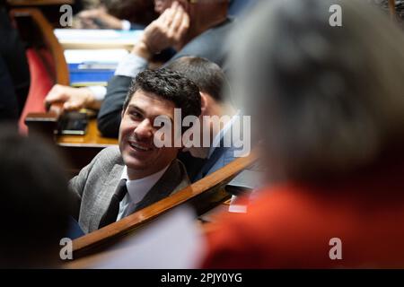 Paris, Frankreich. 04. April 2023. Französischer Stellvertreter Aurelien Pradie während einer Fragestunde an die Regierung in der Pariser Nationalversammlung am 4. April 2023. Foto: Raphael Lafargue/ABACAPRESS.COM Kredit: Abaca Press/Alamy Live News Stockfoto