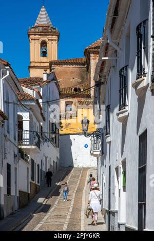 Altstadt Jabugo, Provinz Huelva, Region Andalusien, Spanien. Jabugo ist dank seines iberischen Schinkens, der in der Stadt hergestellt wird, international bekannt Stockfoto