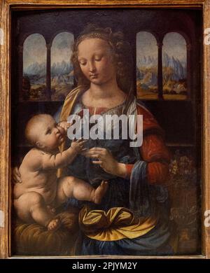 Leonardo da Vincis Madonna der Nelke, Madonna mit Kind, altes Pinakothek-Kunstmuseum, München, Deutschland Stockfoto