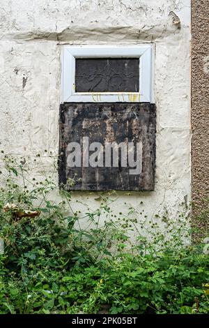 Gesperrtes Fenster von Geschäftsräumen Stockfoto