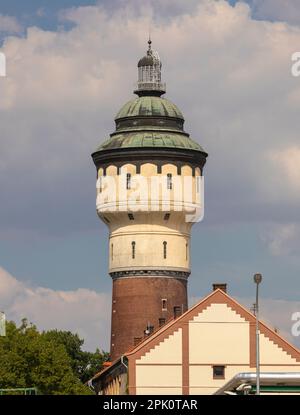 PILSEN, TSCHECHISCHE REPUBLIK, EUROPA - Wasserturm der Pilsner Urquell Brauerei. Stockfoto