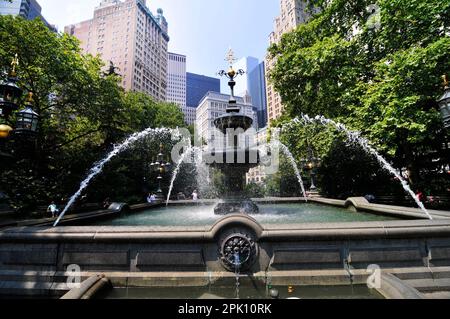 Der Croton Water Fountain im City Hall Park in Manhattan, New York City, USA. Stockfoto