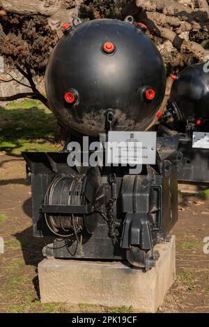 Deutsche Unterwassermine sag-2 im Militärmuseum in Belgrad, Serbien Stockfoto