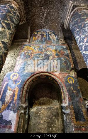 Blick auf das Gumusler-Kloster in der türkischen Provinz Nigde Stockfoto