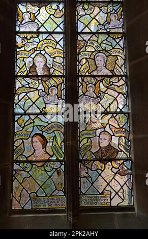 Geschenk der Mädchen freundliche Gesellschaft Buntglasfenster Lady Chapel, Liverpool Anglican Cathedral, St James' Mount, Liverpool, Merseyside, England, Großbritannien, L1 Stockfoto