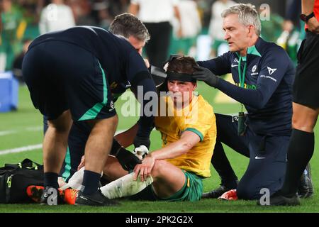 MELBOURNE, AUSTRALIEN - MÄRZ 28: Cameron Devlin aus Australien hat während eines internationalen Freundschaftsspiels zwischen dem australischen Fußball einen Kopfschuss Stockfoto