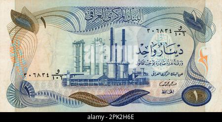 Blick auf die Beobachterseite einer 1973 ausgestellten irakischen 1-Dinar-Banknote, ein Bild von Basra Grain Silo in der Mitte. Stockfoto