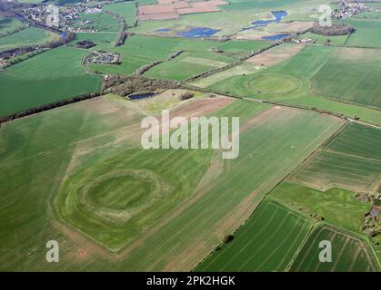 Der Thornborough Henges aus der Vogelperspektive ist ein ungewöhnliches antikes Denkmal, das die drei ausgerichteten Henges umfasst, West Tanfield bei Ripon, North Yorkshire Stockfoto