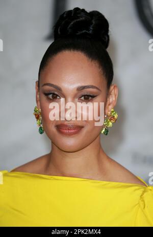 Cynthia Addai-Robinson besucht die Weltpremiere von „der Herr der Ringe: Die Ringe der Macht“ Odeon Luxe Leicester Square in London. Stockfoto