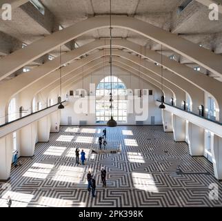 Übertragungsraum in Gebäude A der ehemaligen Langwellen-Funksendestation Radio Kootwijk, Veluwe, Apeldoorn, Niederlande Stockfoto