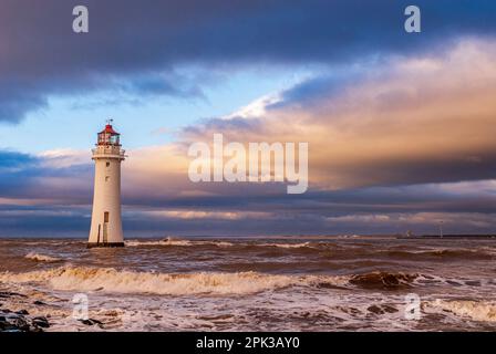 Fort Perch rock Leuchtturm in den Fluss Mersey. Stockfoto