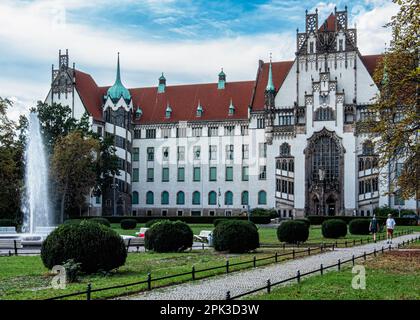 Amtsgericht Wedding, Bezirksgericht, Baustelle, Brunnenplatz 1, Gesundbrunnen, Mitte, Berlin. Gebäude im neogotischen Stil Stockfoto