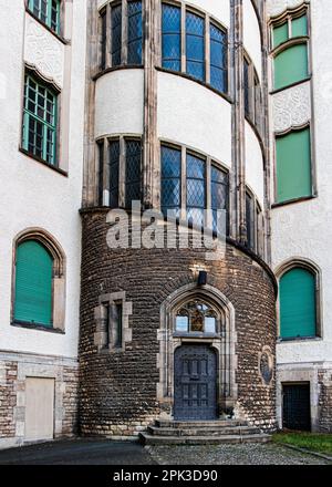 Amtsgericht Wedding, Bezirksgericht, Baustelle, Brunnenplatz 1, Gesundbrunnen, Mitte, Berlin. Gebäude im neogotischen Stil Stockfoto