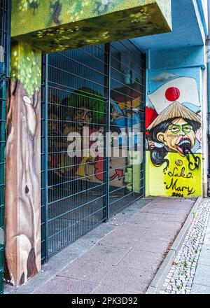 Graffiti im Parkhaus des BTTC Meteor Table Tennis Clubs, Schönstedtstr. 4, Gesundbrunnen, Mitte, Berlin Stockfoto