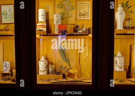 Deutsches Apothekenmuseum im Heidelberger Schloss, Heidelberg, Baden-Württemberg, Deutschland, Europa. Stockfoto