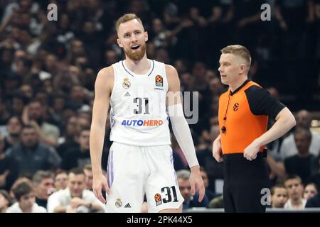 Belgrad, Serbien, 31. März 2023. Dzanan Musa of Real Madrid reagiert während des EuroLeague-Spiels der Turkish Airlines 2022/2023 zwischen Partizan Mozzart Bet Belgrad und Real Madrid in der stark Arena in Belgrad, Serbien. 31. März 2023. Kredit: Nikola Krstic/Alamy Stockfoto