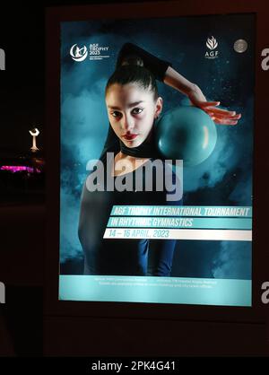 Internationales Turnier der AGF-Trophäe. FEIGENRHYTHMISCHE Turnweltmeisterschaft 2023 Baku Aserbaidschan. Werbung in der Nähe der National Gymnastics Arena. April 21-23 Stockfoto