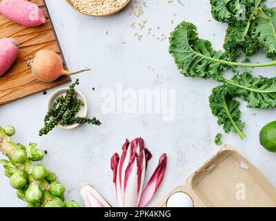 Gesundes Essen Set Top View. Keine Lebensmittelverschwendung. Vegetarische Ciusine wird gekocht Stockfoto