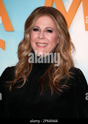 Rita Wilson nimmt an einem Fotoanruf „Ein Mann namens Otto“ im Corinthia Hotel in London Teil. Stockfoto