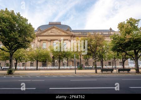 Berliner Staatsbibliothek am Boulevard unter den Linden - Berlin, Deutschland Stockfoto