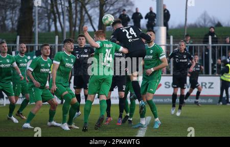 Rodinghausen, Deutschland. 05. April 2023. firo: 05.04.2023 Football, Fußball, Saison der regionalen Liga, erste Liga 2022/2023, SV Rodinghausen - SC Preussen Munster, SCP, Preußen Münster Nico Koulis, Shoots, the, Tor, to, 1:1 Kredit: dpa/Alamy Live News Stockfoto