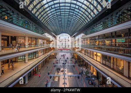 Mall of Berlin und Bundesrat - Berlin, Deutschland Stockfoto