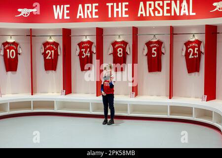 HIGHBURY, LONDON, ENGLAND - Stadiontouren das Fußballstadion Arsenal Emirates in London, Großbritannien Stockfoto