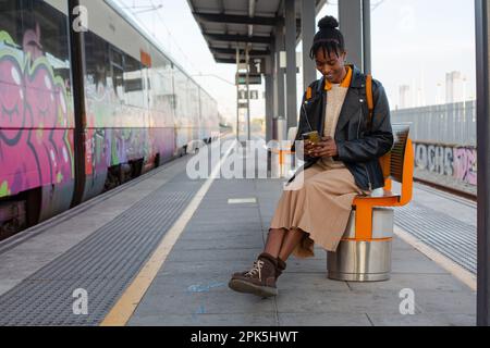 Bahnhof für afrikanische Mädchen Stockfoto
