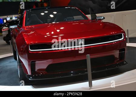 Das Dodge Charger Daytona SRT-Konzept wird auf der New York International Auto Show (NYIAS) 2023 im Javits Center am 5. April 2023 in New ausgestellt Stockfoto