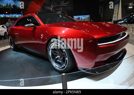 Das Dodge Charger Daytona SRT-Konzept wird auf der New York International Auto Show (NYIAS) 2023 im Javits Center am 5. April 2023 in New ausgestellt Stockfoto