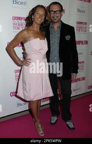 Layne Beachley und Kirk Pengilly die „Fun Fearless Female Awards“, die in der Art Gallery of New South Wales stattfinden und die Leistungen von Frauen aus allen Gesellschaftsschichten feiern. Sydney, Australien - 29.09.09 Stockfoto