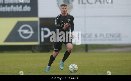 Rodinghausen, Deutschland. 05. April 2023. firo: 05.04.2023 Fußball, regionale Liga, erste Liga 2022/2023, SV Rodinghausen - SC Preussen Munster, SCP, Preussen Münster 2:2 Niko Koulis, Single Action Credit: dpa/Alamy Live News Stockfoto