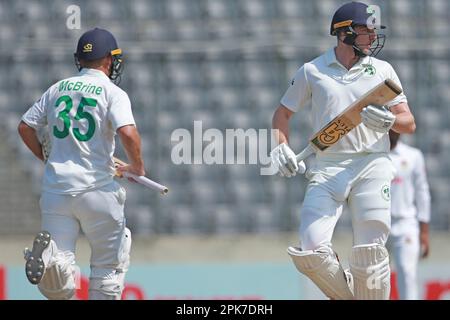 DAndrew McBrine und Lorcan Tucker am dritten Tag des alleinigen Testspiels zwischen Bangladesch und Irland im Sher-e-Bangla National Cricket Stadi Stockfoto