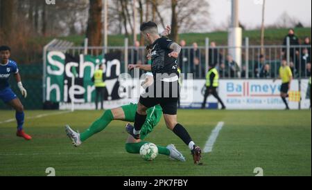 Rodinghausen, Deutschland. 05. April 2023. firo: 05.04.2023 Fußball, Fußball, Saison der Regional League, First League 2022/2023, SV Rodinghausen - SC Preussen Munster, SCP, Preussen Münster 2:2 Duelle, Darius Ghindovean Credit: dpa/Alamy Live News Stockfoto