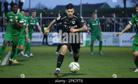 Rodinghausen, Deutschland. 05. April 2023. firo: 05.04.2023 Fußball, regionale Liga, erste Liga 2022/2023, SV Rodinghausen - SC Preussen Munster, SCP, Preussen Münster 2:2 Darius Ghindovean, Single Action Credit: dpa/Alamy Live News Stockfoto