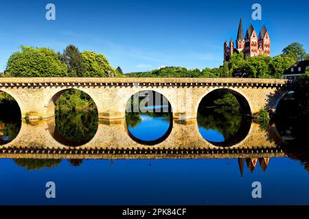 Limburger Dom, Alte Brücke, Limburg an der Lahn, Hessen, Deutschland Stockfoto