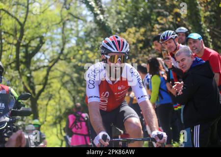 Zizurkil, Spanien. 05. April 2023. Der Cofidis-Reiter Simon Geschke während der 3. Etappe des Baskenlandes Itzulia 2023 zwischen Errenteria und Amasa-Villabona am 05. April 2023 in Zizurkil, Spanien. (Foto: Alberto Brevers/Pacific Press) Kredit: Pacific Press Media Production Corp./Alamy Live News Stockfoto