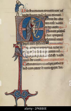 Initial E: David spielt die Harfe und ein Mann, der einen Stein gegen 1270 Uhr - 1280 Uhr von Bute Master Stockfoto