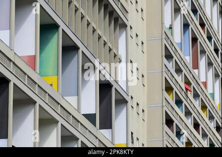 DEUTSCHLAND, Apartmentgebäude Unité d'habitation Typ Berlin, entworfen vom schweizer französischen Architekten Le Corbusier, erbaut 1957/58 für die Ausstellung Interbau IBA 57 / DEUTSCHLAND, Berlin, Corbusierhaus, Wohnaus Unité d'habitation Typ Berlin, entworfen von Architekt Le Corbusier, 1957/58 für die internationale Baustellung InterIBA 57 Stockfoto